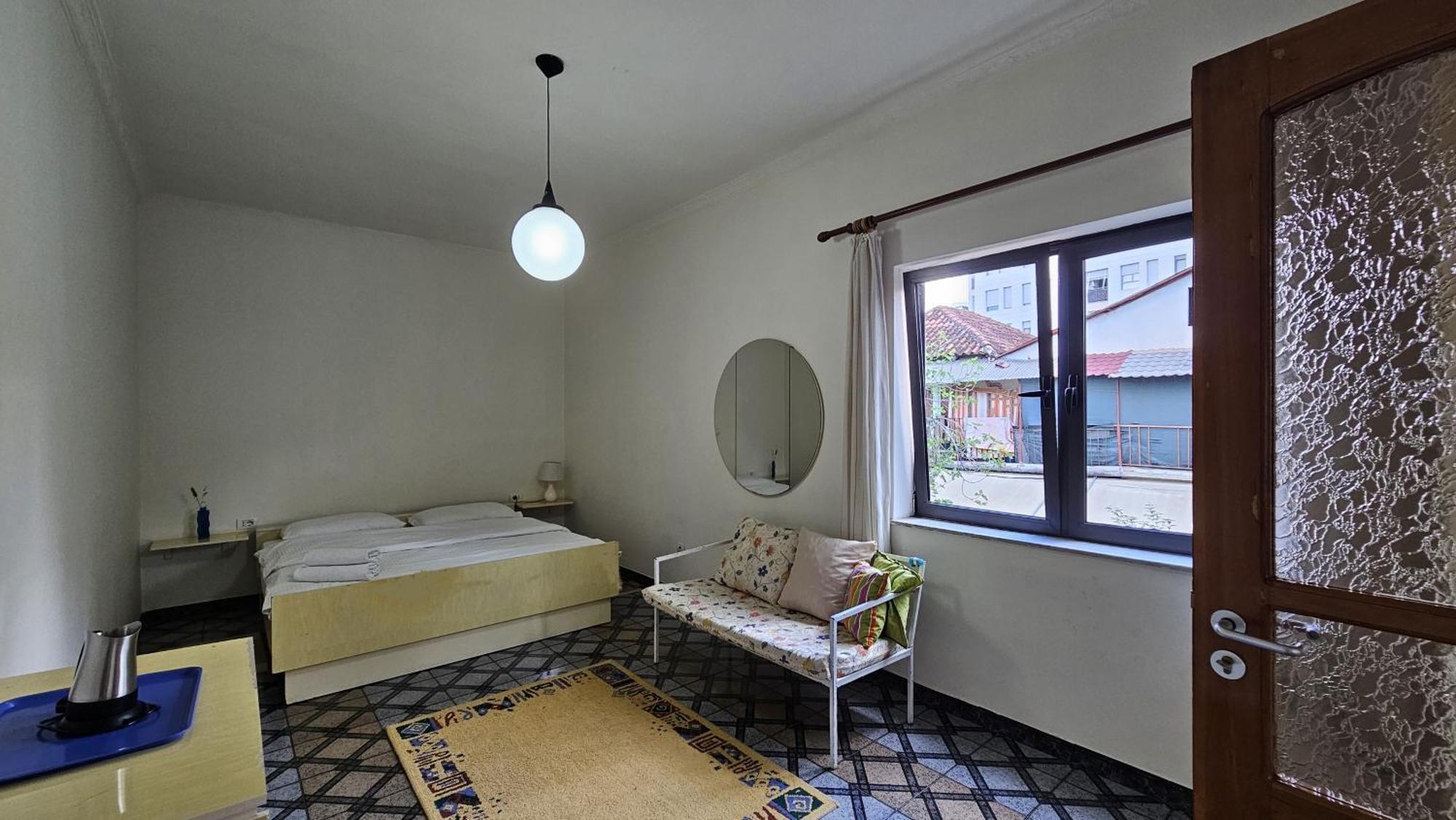 Angie'S Shared Villa Tam Tirana Exterior photo