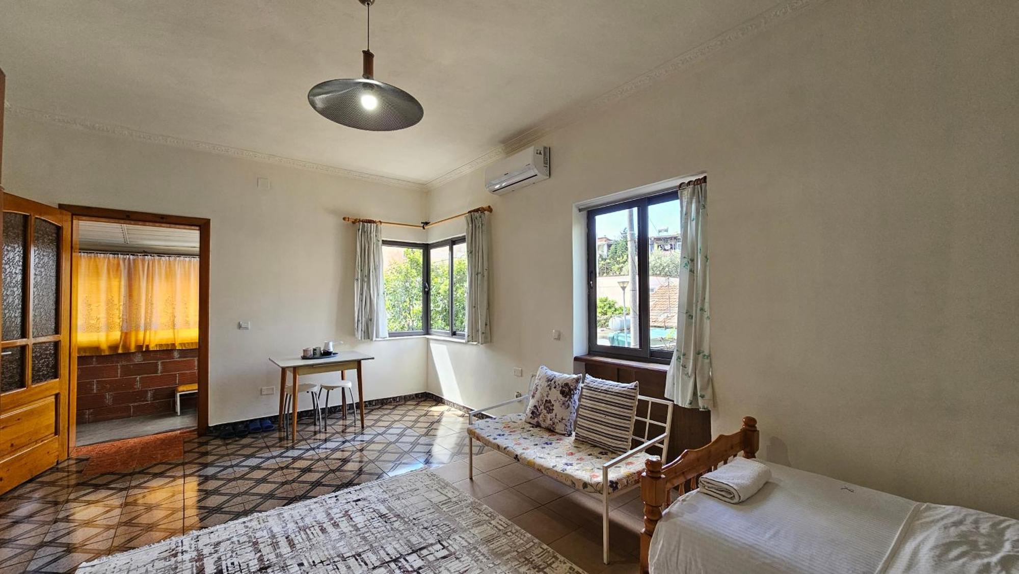 Angie'S Shared Villa Tam Tirana Exterior photo