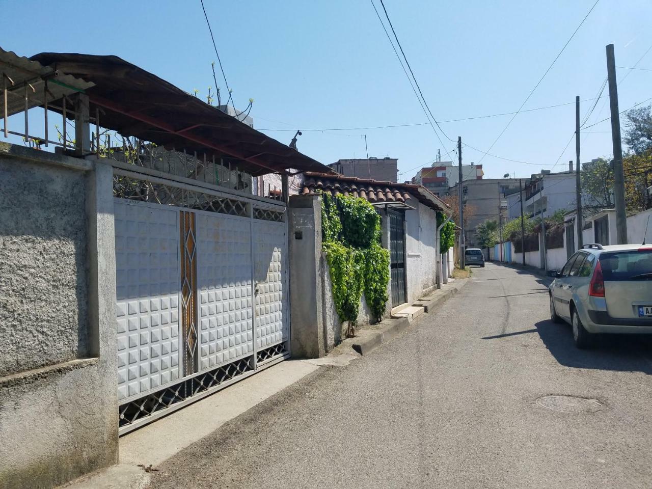 Angie'S Shared Villa Tam Tirana Exterior photo