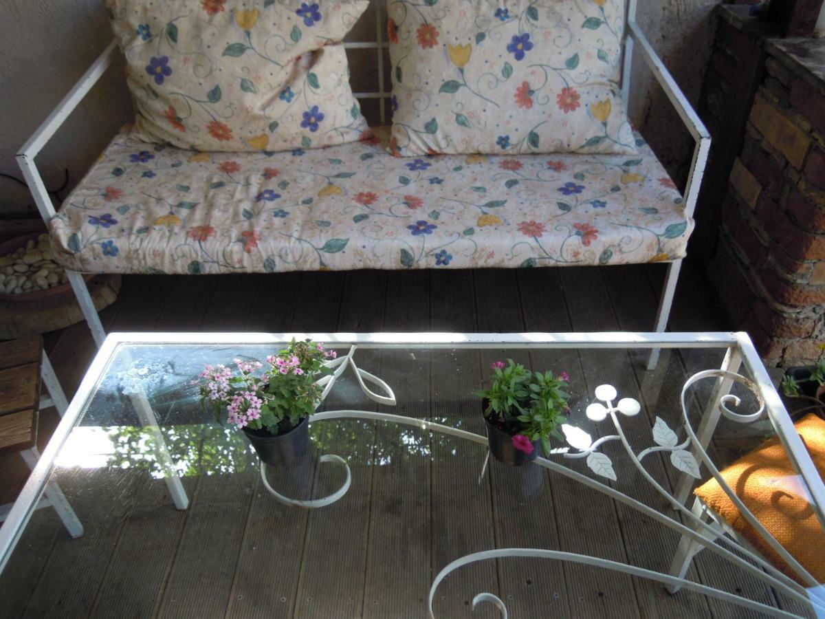 Angie'S Shared Villa Tam Tirana Exterior photo