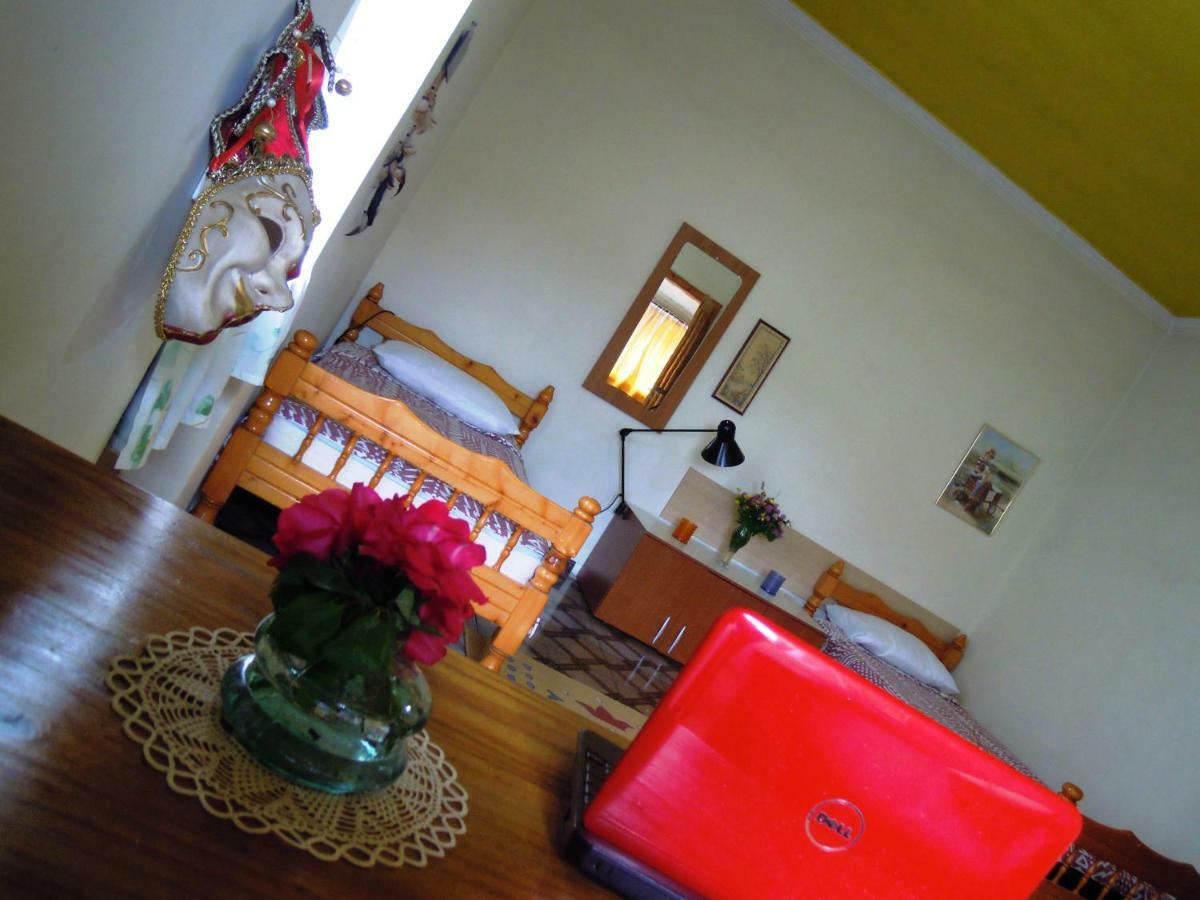 Angie'S Shared Villa Tam Tirana Exterior photo