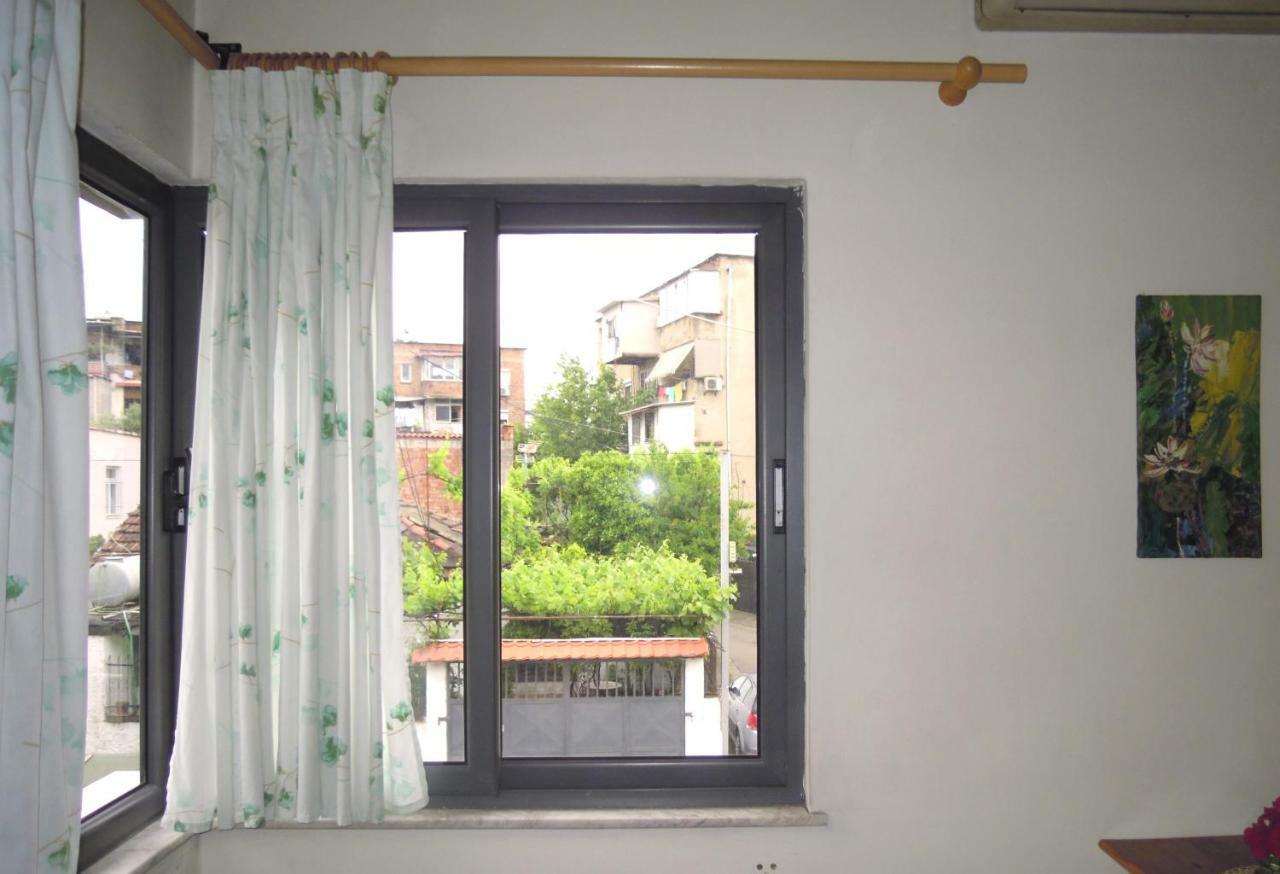 Angie'S Shared Villa Tam Tirana Exterior photo